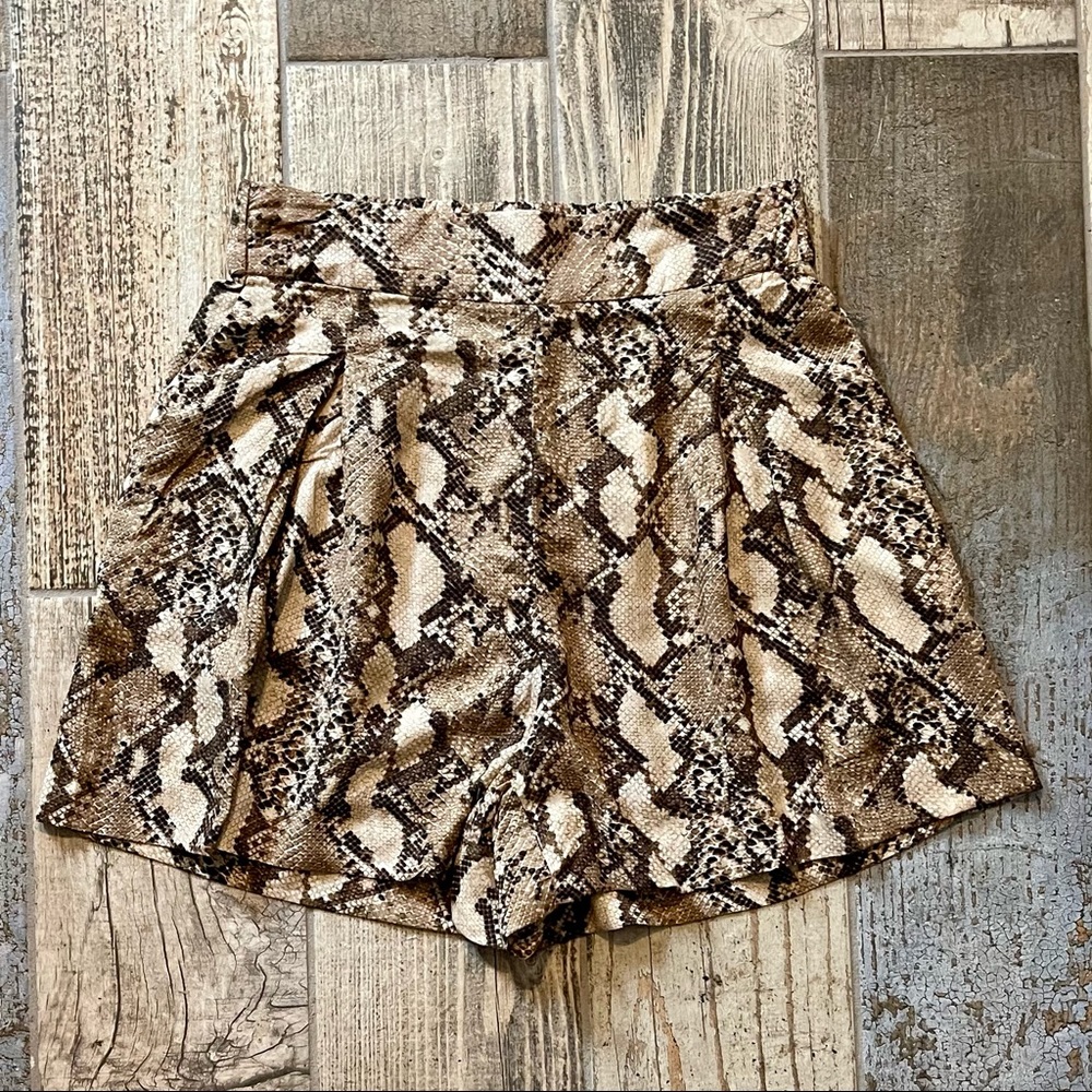 H&M Snakeskin Print Pull-On Shorts